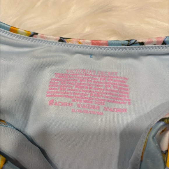 VS PINK swim bottoms - Picture 2 of 4